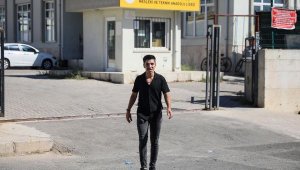 Diş tedavi parasını biriktirmek için okulu bırakıp işe giren Ümit'in yüzü güldü