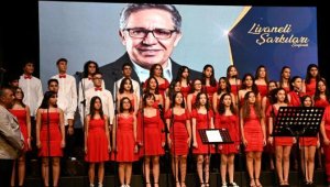 Gençlik Korosu'ndan Zülfü Livaneli şarkıları konseri