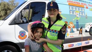 Jandarmadan öğrencilere bisiklet eğitimi