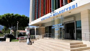 Konyaaltı'ndan çocuklara kırtasiye desteği