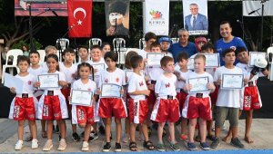 Kursiyerler sertifikalarını aldı