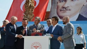 Vali Şahin, Serik'te temel atma törenine katıldı