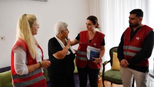 Yaşlılara evlerinde ziyaret