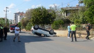 Anne ile kızı kazada yaralandı