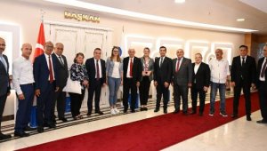 Başkan Böcek, Muhtarlar Günü'nü kutladı