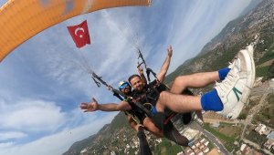 Cumhuriyeti havada kutladılar