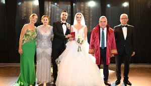 Ekinci ve Taşcı ailesinin mutlu günü