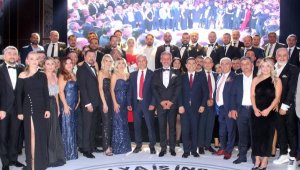 İş insanlarından 100. Yıl kutlaması