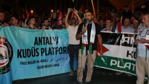 İsrail'in Gazze'ye saldırıları Antalya'da protesto edildi