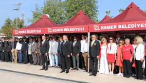 Kemer'de Cumhuriyet Bayramı kutlamaları başladı