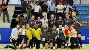 Mavi Kelebekler Aksaray'a fark attı