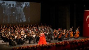 Operada 'Cumhuriyet' coşkusu