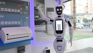 Robot 'Daki', klima pazarlıyor