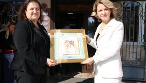 Antalya Olgunlaşma'da Öğretmenler Günü coşkusu