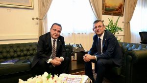 Başkan Böcek CHP Genel Başkanı Özel'i ziyaret etti