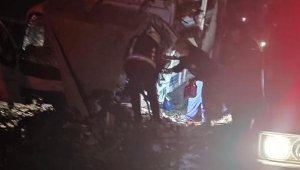 Düğün dönüşü kaza; 2 kuzen öldü, 1 ağır yaralı