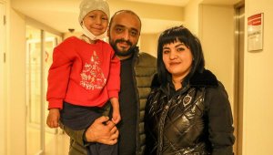 İlik nakliyle kızına ikinci kez can verdi