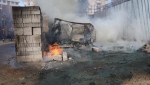 İnşaatta işçilerin kullandığı baraka yandı