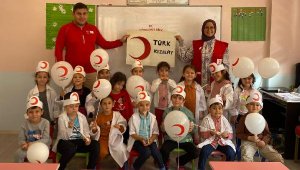 Kızılay Haftası öğrencilerle kutlandı