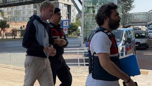 Parasını gasbeden motosikletli 2 şüpheliyi cipiyle çarparak öldürdü