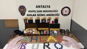 Polisten 5 işyerine kumar baskını
