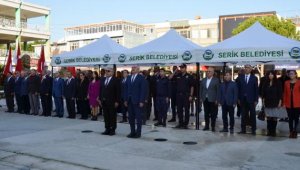 Serik'te Öğretmenler Günü kutlandı