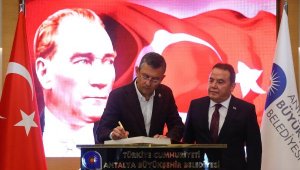 CHP Lideri Özel: İYİ Parti'nin alacağı kararı bekliyoruz