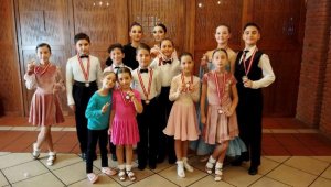 15 madalyayla döndüler