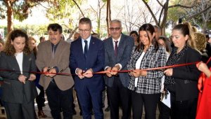 'Kadının Elinden' sergisi