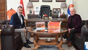 'TOGG'a rengini Finike portakalı versin'
