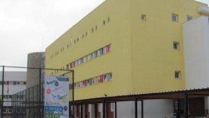 Çocukları karanlık odaya kapattığı iddia edilen eğitmen görevden alındı
