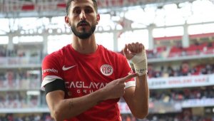İsrailli futbolcu Jehezkel, tutuksuz yargılanmak üzere serbest bırakıldı