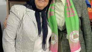 İYİ Parti'nin Büyükşehir adayı Nesrin Ünal oldu