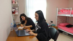 Kız öğrenci yurdunda konforlu ve modern barınma hizmeti