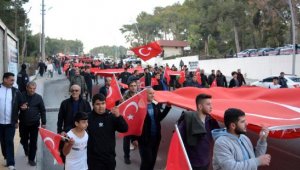 Manavgat'ta 'Şehitleri Anma' yürüyüşü
