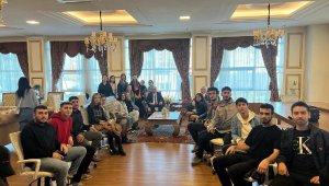 Serik Belediyesi'nden öğrencilere 'memlemeket ziyareti' desteği