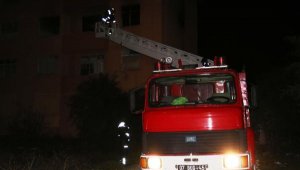 4 katlı metruk binada yangın