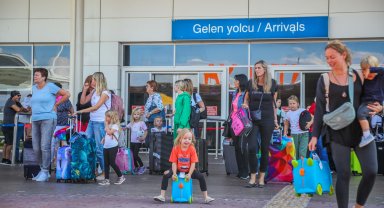 'İspanya'daki açlık grevi Antalya'ya örnek olsun'