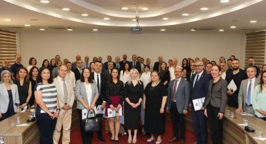 Akdeniz Üniversitesi'nde bilimsel başarılar ödüllendirildi