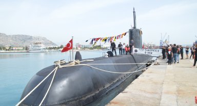 Antalya'da denizaltı heyecanı
