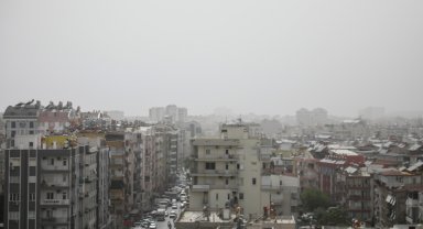 Antalya'da nem oranı yüzde 88'e ulaştı, nem bulutları oluştu
