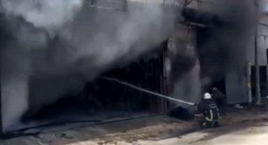 Döşeme atölyesi yangında kullanılamaz hale geldi