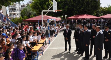 Gazipaşa'da 23 Nisan töreni