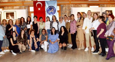 GSF'den 'kadın' konulu sergi