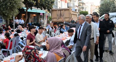 Kumluca'da 10 bin kişi iftarda buluştu