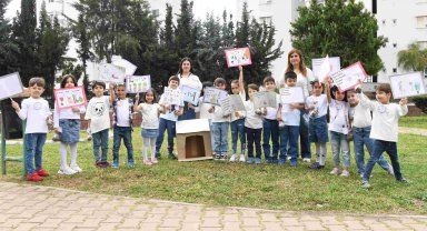 Minikler sokak hayvanlarını unutmadı
