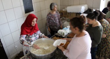 Psikiyatri hastalarına bahçe bakımı, aşçılıkla terapi