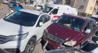 11 araçlık zincirleme kaza; 3 yaralı