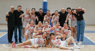 Kepez'in kızlarından ilk galibiyet