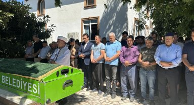Otomobilin çarptığı kardeşlerden Doruk toprağa verildi, sürücü adliyede